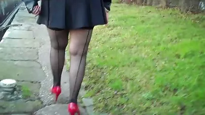 شخص ساده و معصوم گروه سکسی موبوگرام ورزش ها در باغ, دسته بندی